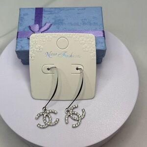 Elegant Silver Crystal Fashion Earrings